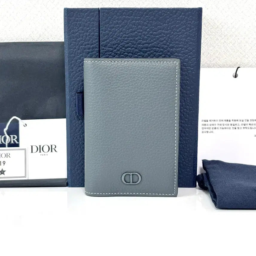[BUNJANG] Dior CD Icon Vertical Card Holder Deep Gray / [새상품/백화점] 디올 CD 아이콘 버티컬 카드지갑