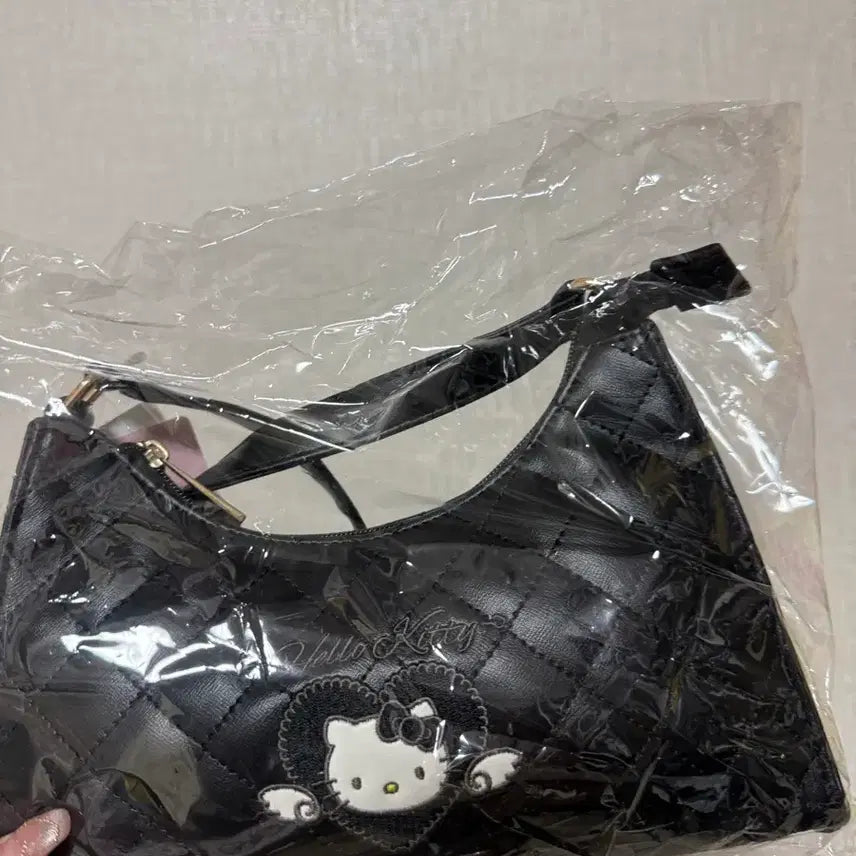 [BUNJANG] Spins Hello Kitty Bag Black / 급전이라 할인) 스핀스 스핀즈 헬로키티 가방 키티가방