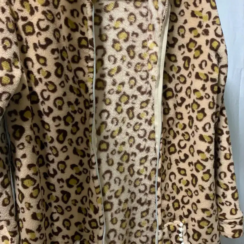 [BUNJANG] Leopard Fleece Hooded Zip-Up One-Piece Dress / 레오파드 후리스 후드집업 원피스