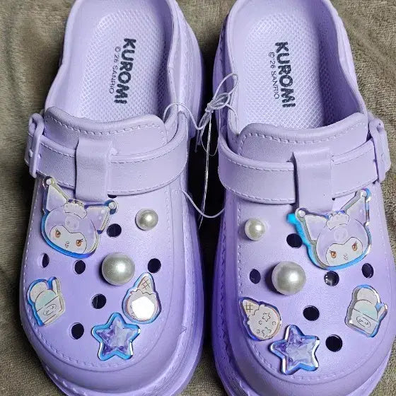 [BUNJANG] Kuromi Purple Two-Tone Sandals with Cubic Jibbitz Charms / 쿠로미 보라색 투톤 샌들 슬리퍼 큐빅 지비츠 장식