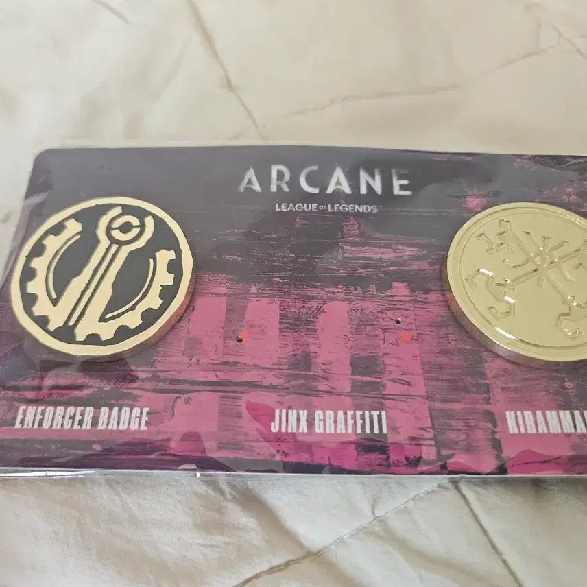 [BUNJANG] League of Legends Arcane Piltover Enforcer & Kiramman Crest Badge Set / 리그 오브 레전드 아케인 배지 필트오버 집행관, 키라먼 문장
