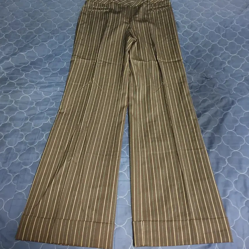 [BUNJANG] ANTILLELLER LOFT Stripe Stretch Flare Fit Slacks Brown / 앤테일러 로프트 스트라이프 스트레치 플레어핏 슬랙스 브라운 (30)