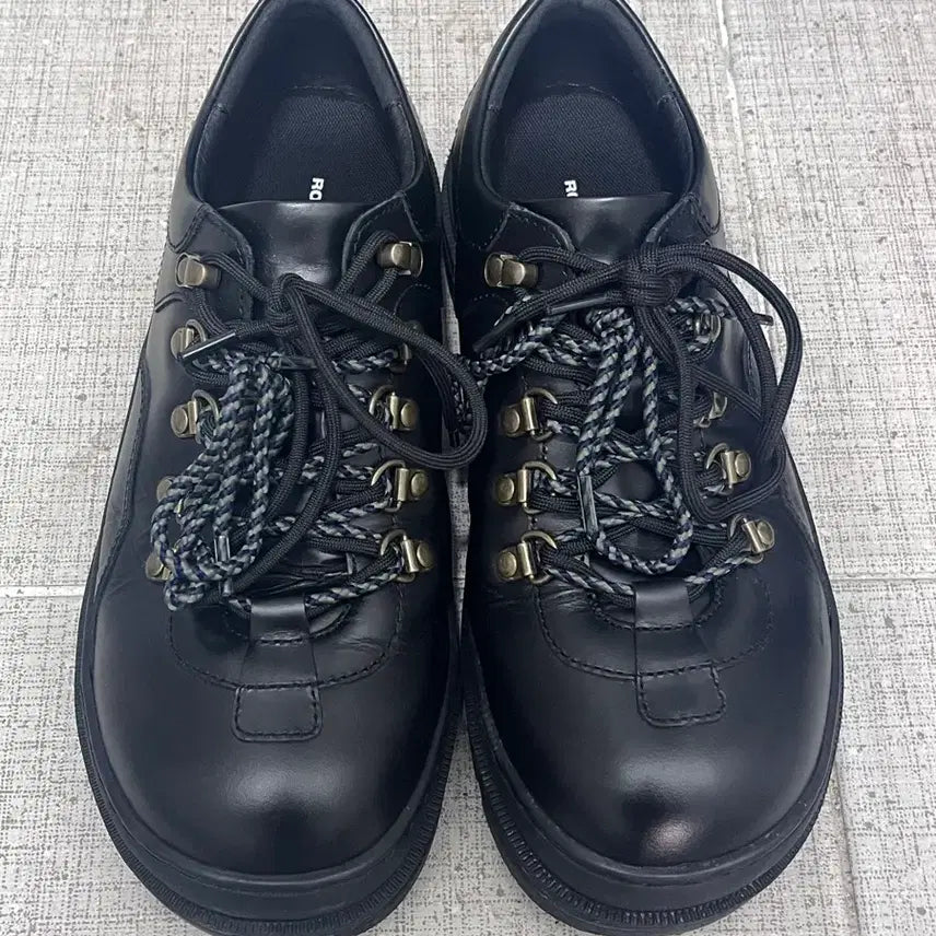 [BUNJANG] Romantic Move Smoke Hiking Shoes Oil Black / 로맨틱무브 스모크 하이킹 슈즈 오일블랙 39(260)