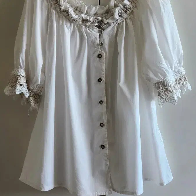 [BUNJANG] Australia Lace Detail White Blouse / 오스트레일리아 레이스 디테일 화이트 블라우스