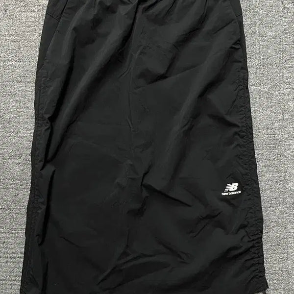 [BUNJANG] New Balance Skirt (S) / 뉴발 스커트(S)