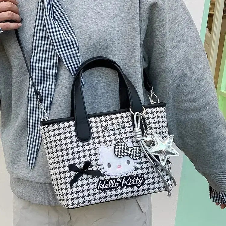 [BUNJANG] Hello Kitty Houndstooth Check Tote Bag / 헬로키티 하운드투스 블랙 체크 토트백