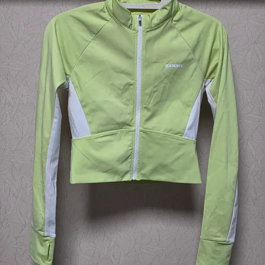 [BUNJANG] Barrel Cropped Zip-Up Rashguard S85 / 배럴 크롭 집업 래쉬가드 s85