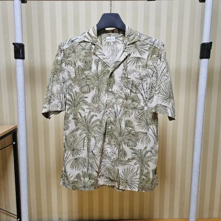 [BUNJANG] Bagutta Cotton Camp Shirt Palm Tree Pattern / 바구따 셔츠 코튼 38