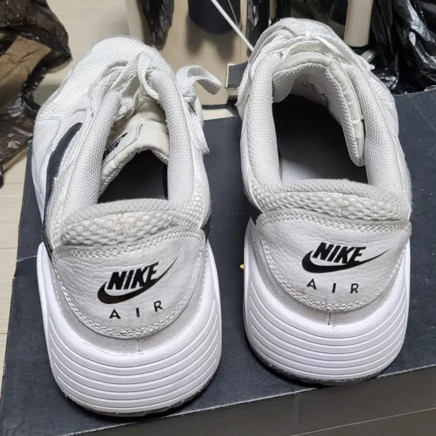 [BUNJANG] Nike Air Force White Sneakers (280mm) / 나이키 에어 운동화 280mm 상태좋음