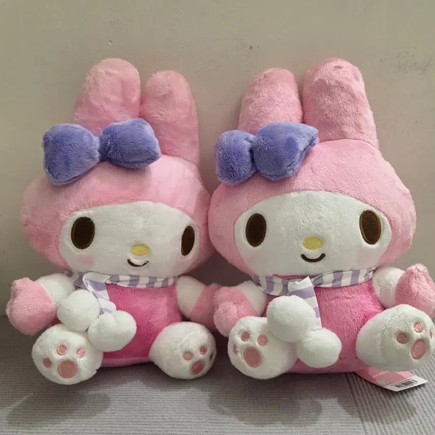 [BUNJANG] Sanrio My Melody Cutie Scarf Medium Plush Doll 25cm / 산리오 마이멜로디 큐티 목도리 중형 인형 25cm