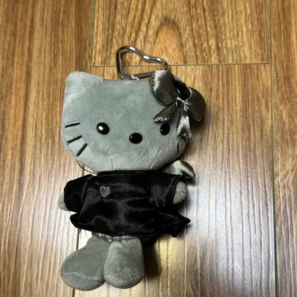 [BUNJANG] Devil Hello Kitty Plush Keychain / 데빌 헬로키티 그레이 블랙 헬로키티