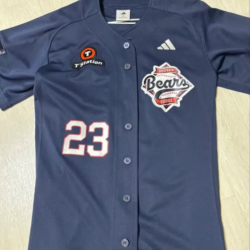 [BUNJANG] Doosan Bears Adidas Away Uniform Kang Seung-ho Size M / 두산베어스 아디다스 원정 유니폼 강승호 95(M)