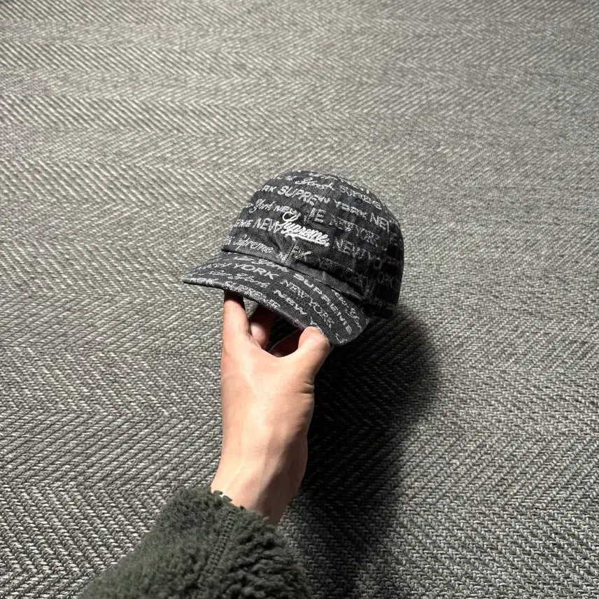 [BUNJANG] Supreme Multi Type Jacquard Black Denim Ball Cap / 22ss 슈프림 멀티 타입 자카드 흑청 데님 볼캡