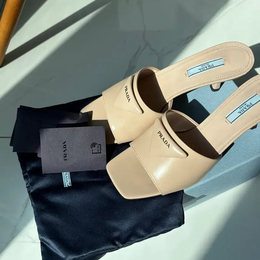 [BUNJANG] Prada Brushed Leather Mule Sandal Heels Beige Size 38 / 프라다 브러쉬드 뮬 샌들힐 베이지 38사이즈
