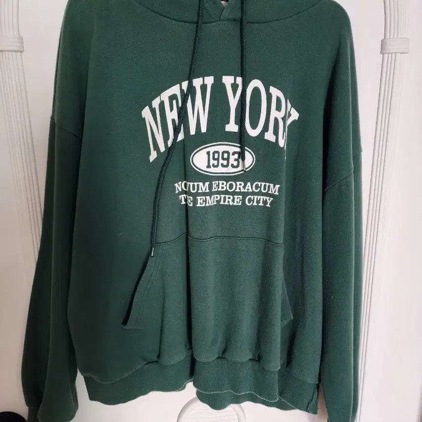 [BUNJANG] New York Printing Hoodie Green / 뉴욕 프린팅 후드티 초록색