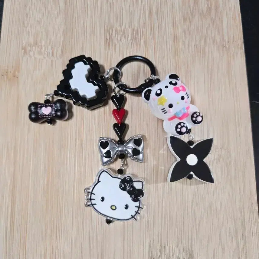 [BUNJANG] Handmade Black Kitty Bear Keyring / [핸드메이드] 블랙 키티 베어 키링