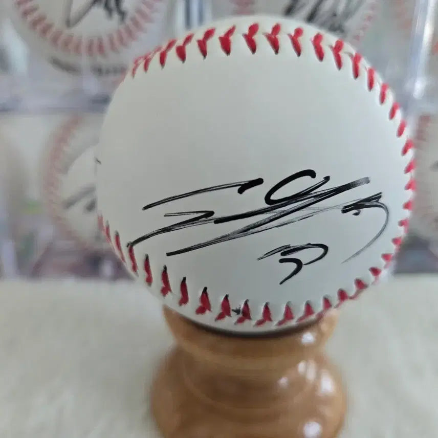 [BUNJANG] LG Twins Go Woo-seok Signed Baseball / 엘지트윈스   고우석 선수님   싸인볼