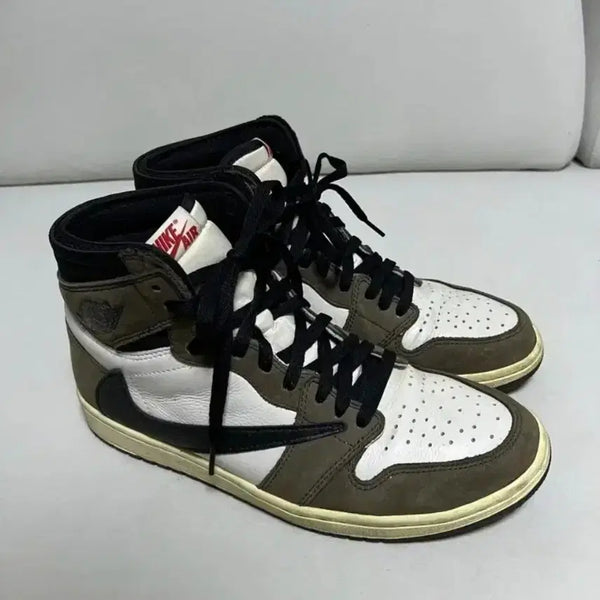 [BUNJANG] Nike Air Jordan 1 Travis Scott Mocha High / 나이키 에어 조던 1 트래비스 스캇 모카 하이 285