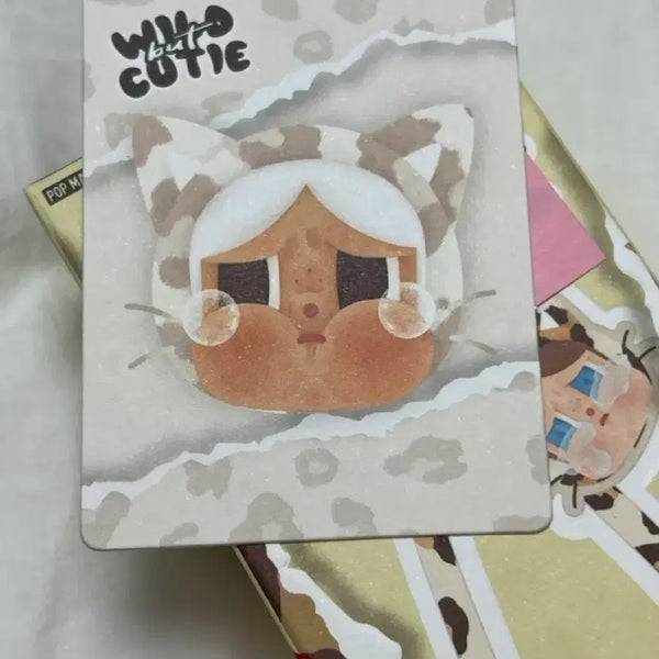 [BUNJANG] Pop Mart Crybaby Leopard Cat Vanilla Strap New / 팝마트 크라이베이비 표범냥이 바닐라 스트랩 새상품
