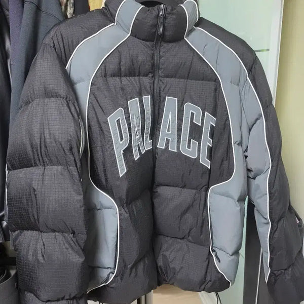 [BUNJANG] Palace Puffer Padded Jacket Grey XL / 팔라스 푸퍼 패딩 그레이 xl