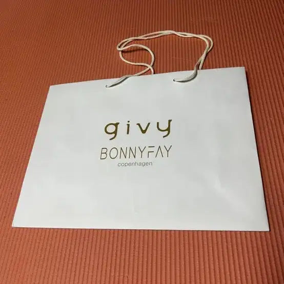 [BUNJANG] Givy Shopping Bag / givy 쇼핑백 판매합니다.