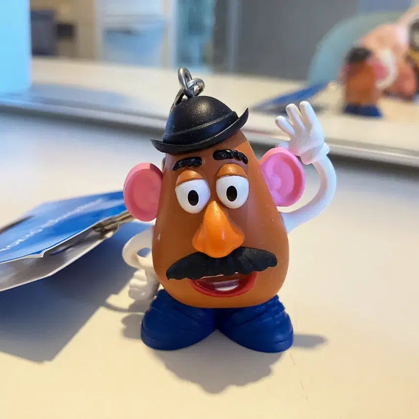 [BUNJANG] Disney Toy Story Potato Head Figure Keychain / 도쿄디즈니랜드 픽사 디즈니 토이스토리 포테이토헤드 피규어 키링