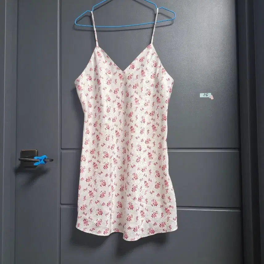[BUNJANG] Shinyoung Wacoal Flower Sleep Dress (Size 90) / 신영 와코루  .플라워 여리여리 슬립. 90. .  87