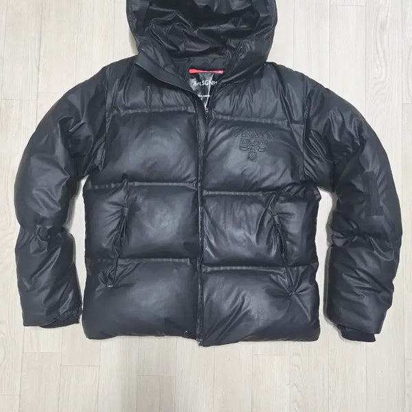 [BUNJANG] Prada Black Padded Down Jumper Size 54 / 프라다 블랙 패딩 점퍼