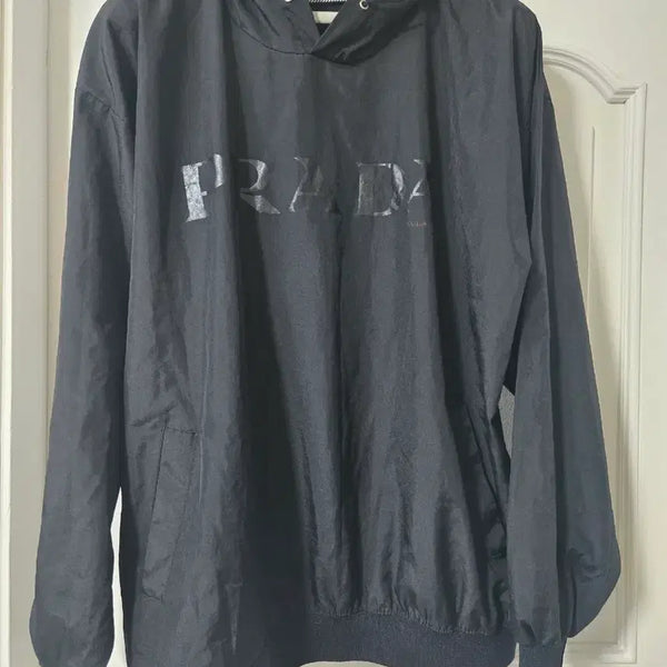 [BUNJANG] Prada Black Hooded Jumper / 프라다 블랙 후드 점퍼