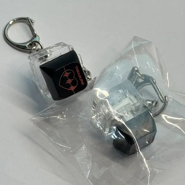 [BUNJANG] TREASURE Pulse On Concert Membership POB Keycap Keychain / 트레저 키캡 키링 펄스온 콘서트 멤버십 특전 굿즈 treasure