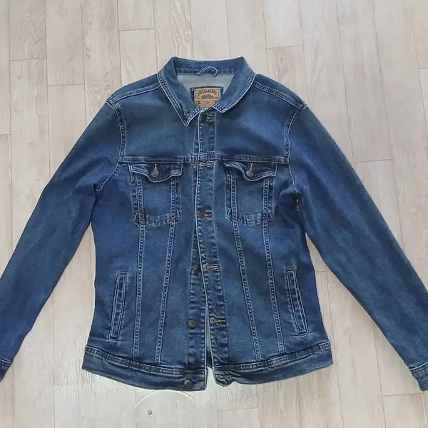 [BUNJANG] Pull&Bear Denim Trucker Jacket L Size / 풀앤베어 청자켓 데님 트러커 L 스판