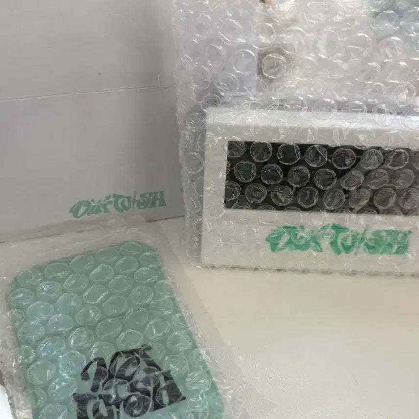[BUNJANG] NCT WISH Our WISH Encore 1st Day Check-in Gift Hand Mirror (Mint) & Digital Watch / 엔시티 위시 아워위시 앙콘 1일차 사첵 기프트
