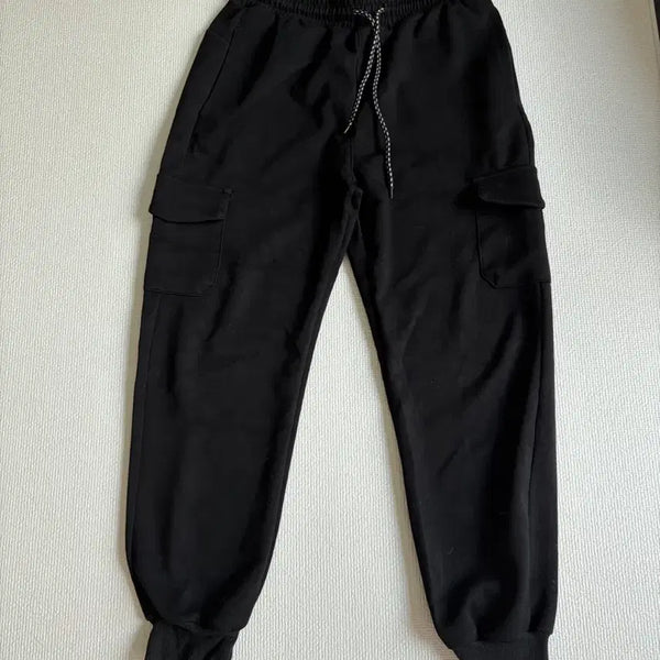 [BUNJANG] Kim Young Joo Golf Cargo Training Pants / 김영주골프 카고 트레이닝 팬츠