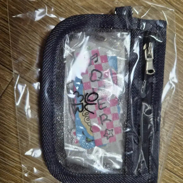 [BUNJANG] QWER Weverse Concert Pouch and Sticker Set / qwer 위버스콘 파우치 및 스티커 세트