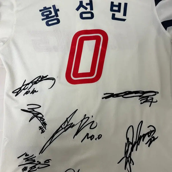 [BUNJANG] Lotte Giants Home Authentic Jersey - Hwang Sung-bin (Signed) / [오늘만할인!!!] 롯데자이언츠 홈 유니폼 (황성빈마킹, 싸인7개자수)