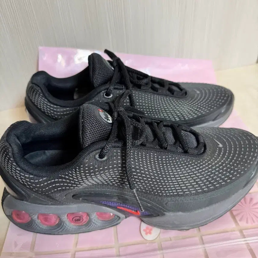 [BUNJANG] Nike Air Max DN Black Sneakers US 8.5 / (A급)남성 나이키 에어맥스 DN 블랙 운동화 US 8.5 265
