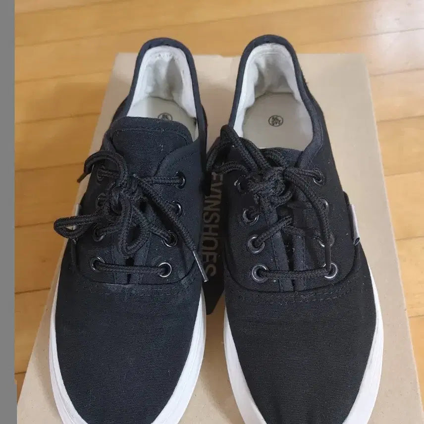 [BUNJANG] Vogue Black Sneakers 245 / VOGUE 블랙 스니커즈 운동화 245