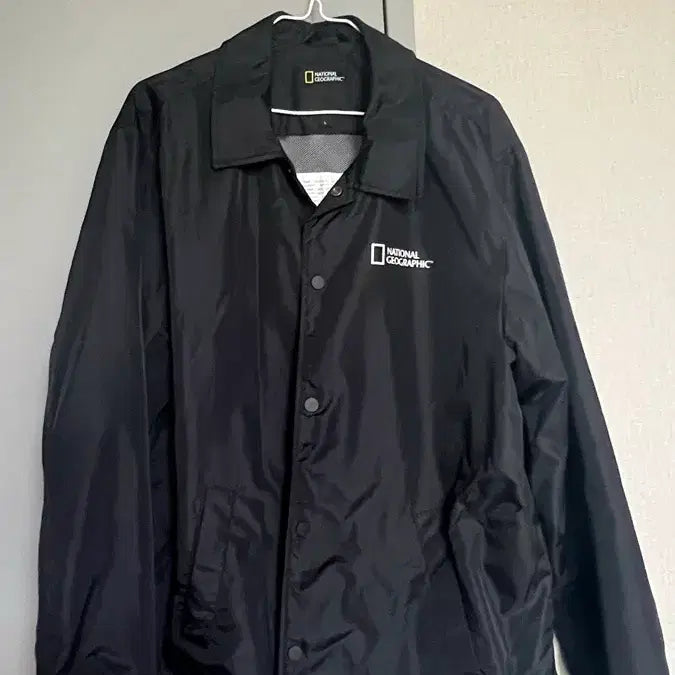 [BUNJANG] National Geographic Black Coach Jacket / 내셔널지오그래픽 블랙 코치자켓