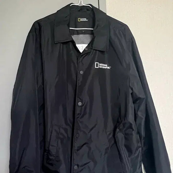 [BUNJANG] National Geographic Black Coach Jacket / 내셔널지오그래픽 블랙 코치자켓