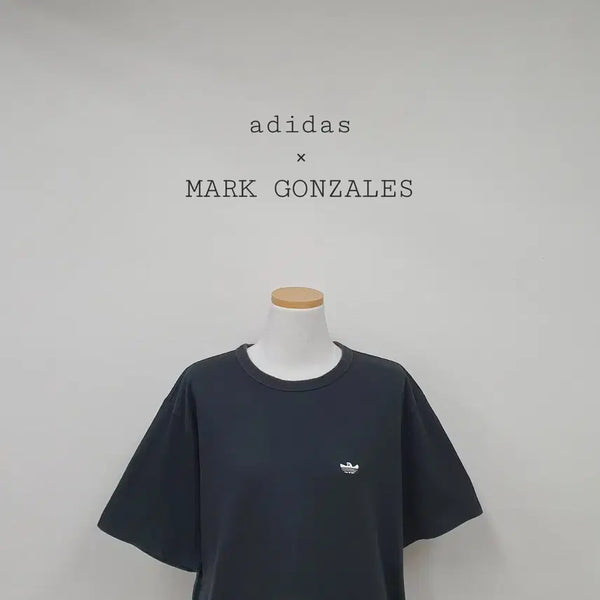[BUNJANG] Adidas x Mark Gonzales Black Logo Short Sleeve T-Shirt / 세일)No.26070706 아디다스 x 마크곤잘레스 반팔 티셔츠 블랙
