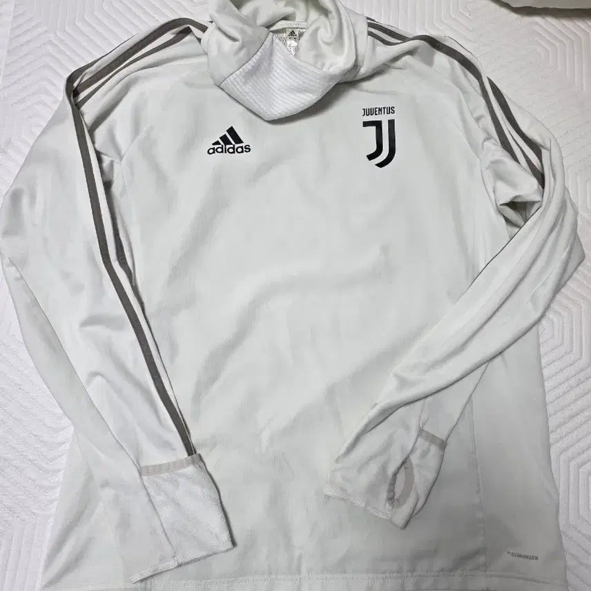 [BUNJANG] Juventus Training Warm Top - Large / 유벤투스 웜탑 트레이닝 L 판매