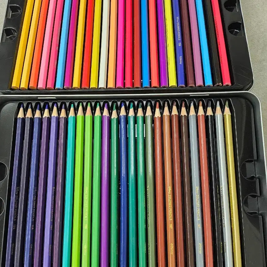 [BUNJANG] Disney Winnie the Pooh Colored Pencils Set (50 Colors) / 디즈니 푸우 컬러 색연필 50개 세트