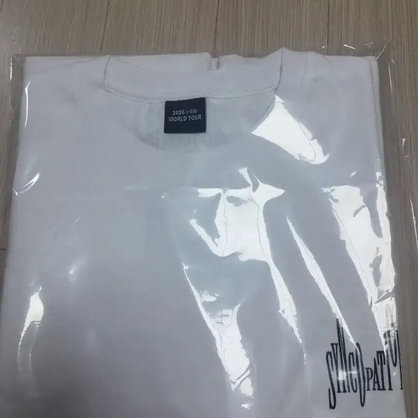 [BUNJANG]  (G)I-DLE 2026 WORLD TOUR T-Shirt / 2026 i-dle WORLD TOUR 티셔츠 판매합니다