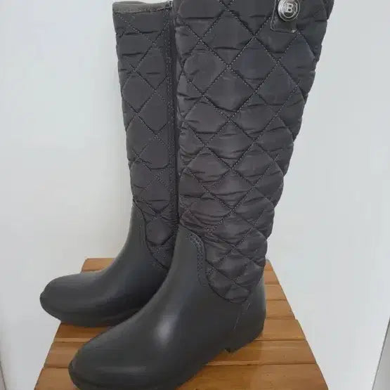 [BUNJANG] Brella Quilted Long Boots / 브레라 퀄팅 롱부츠
