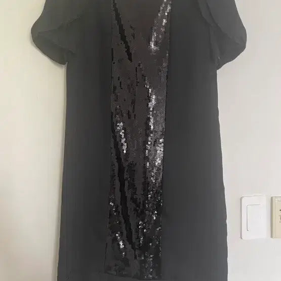 [BUNJANG] VOLL Black Sequin Midi Dress / VOLL 블랙 스팽글 원피스