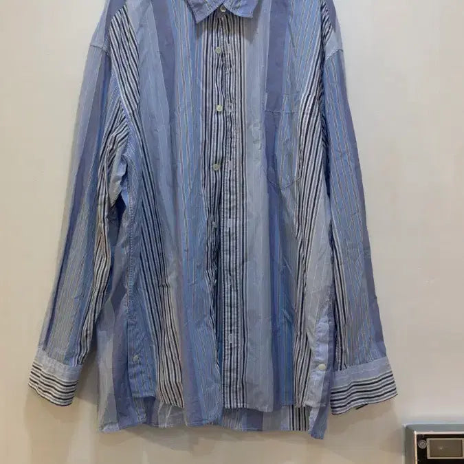 [BUNJANG] Customellow Blue Stripe Shirt Size 105 / 커스텀멜로우 블루 스트라이프 셔츠 105