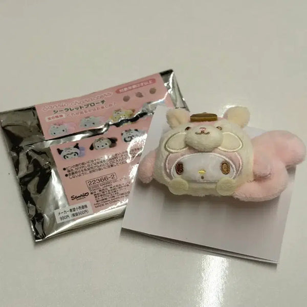 [BUNJANG] Sanrio Squirrel Series My Melody Brooch / 산리오 다람쥐시리즈 브로치 마이멜로디