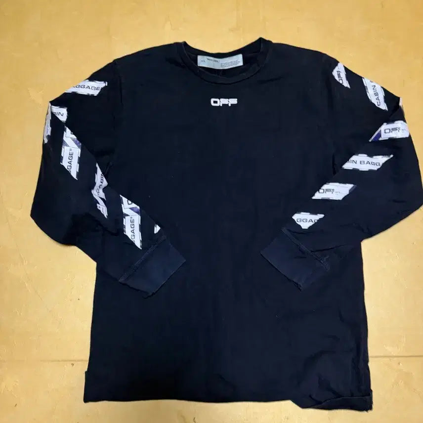 [BUNJANG] Off-White Airport Tape Long Sleeve T-Shirt XXL / OFF WHITE 오프화이트 에어포트 테이프 긴팔 티셔츠 110 XXL