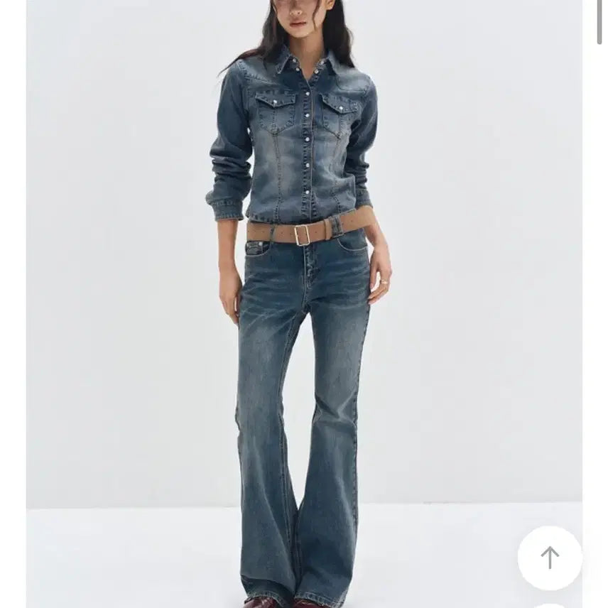 [BUNJANG] Dekatte Women's Denim Shirt / 데케트 우먼 데님셔츠