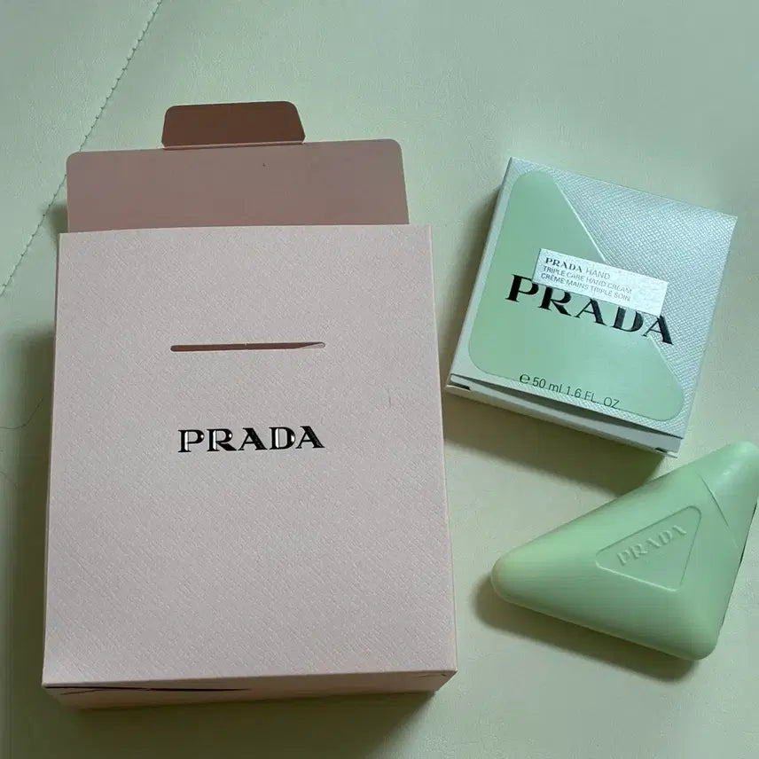 [BUNJANG] Prada Hand Cream 50ml (Sealed) / [미개봉] 프라다 핸드크림 50ml